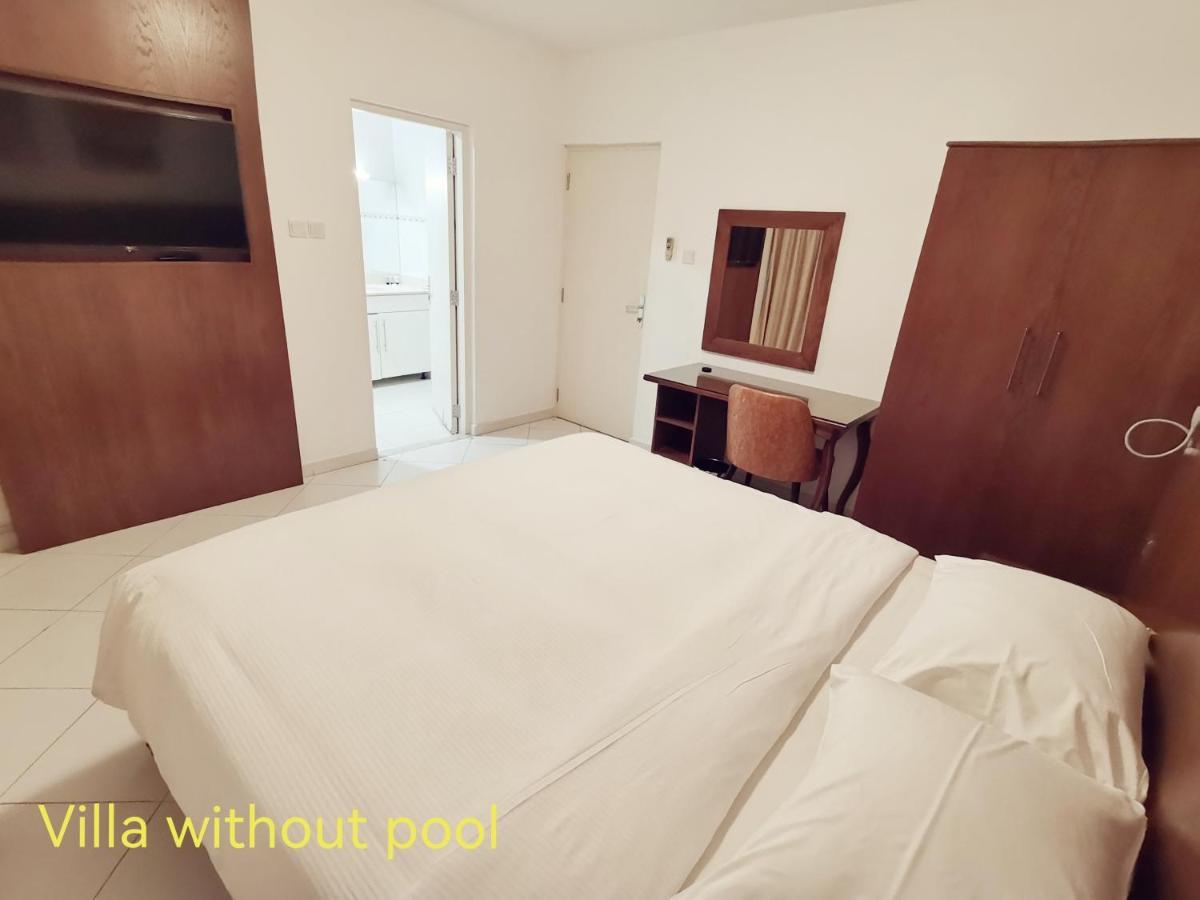 J5 Four Bedroom Villa Holiday Home In Al Wasl For Families Only Dubai Exterior photo